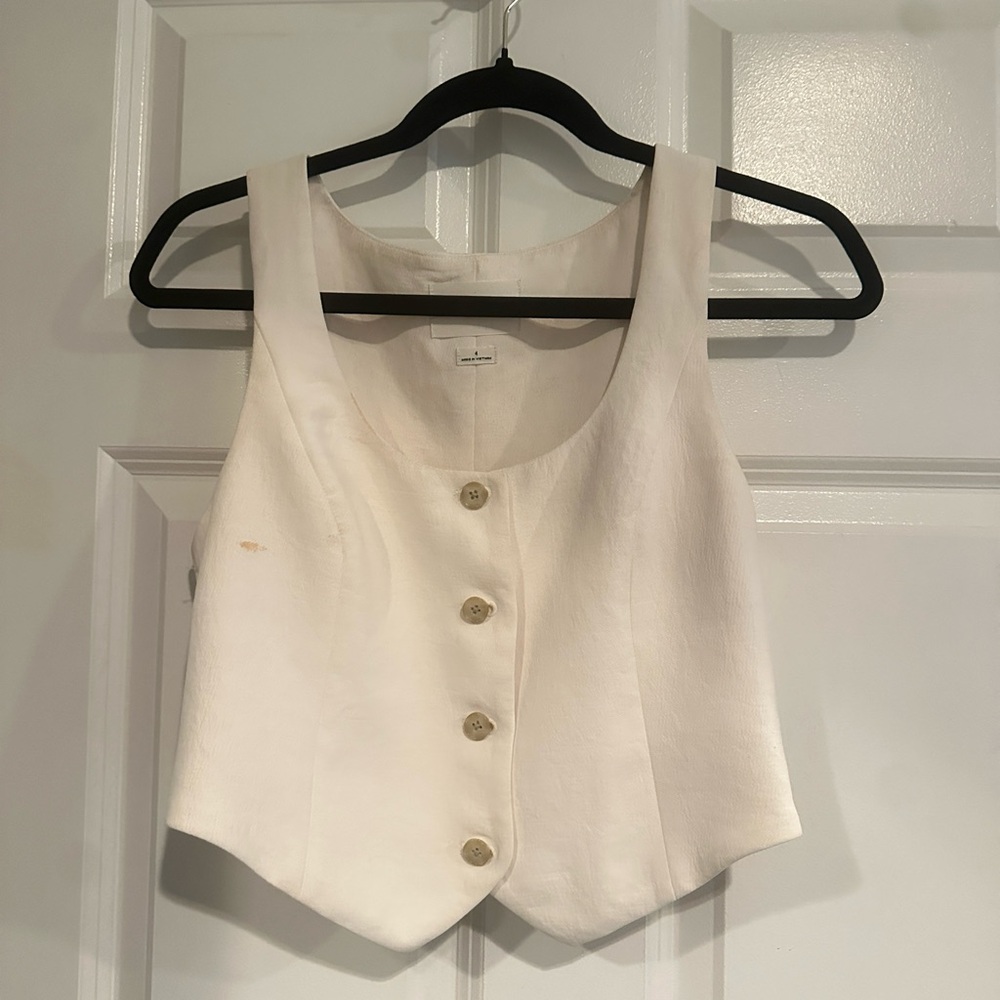 Aritzia/wilfred vest top